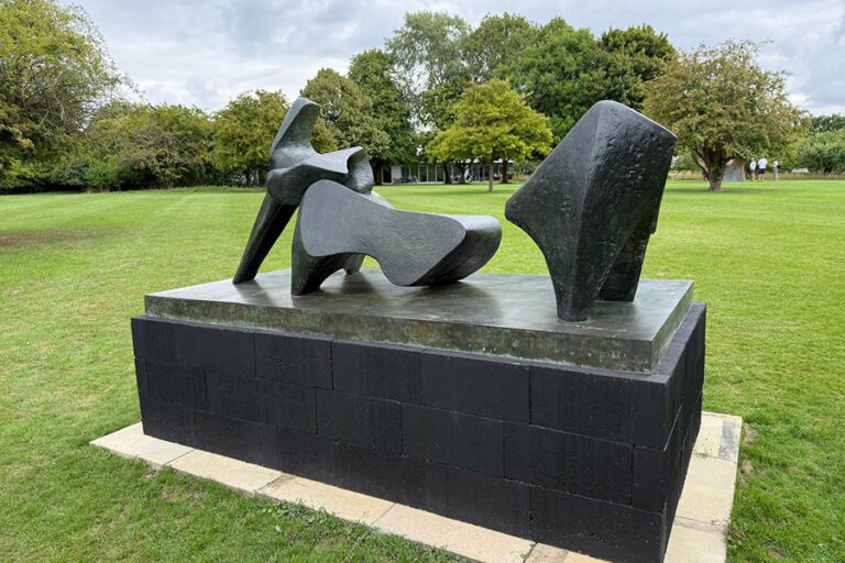 henry-moore-the-artist-who-sculpted-humanity-and-global-ideas-world
